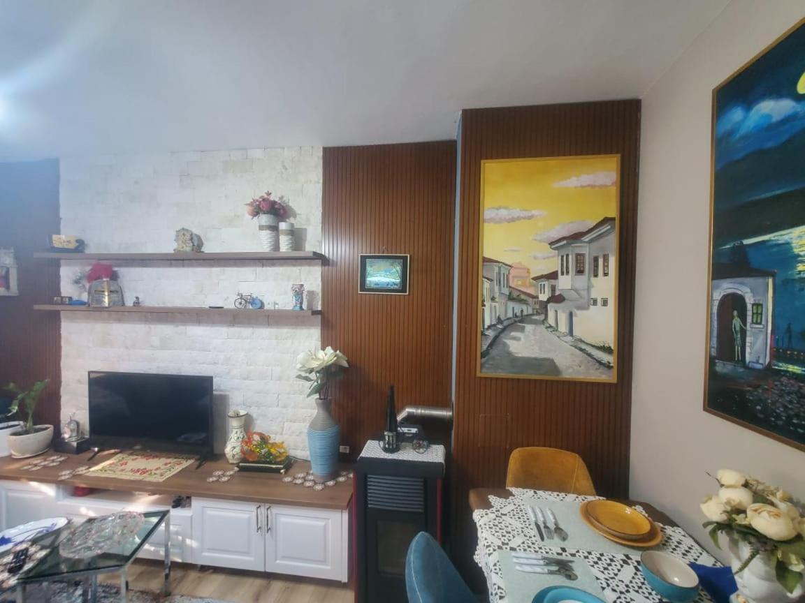 Apartamenti8 Korca Ngoại thất bức ảnh